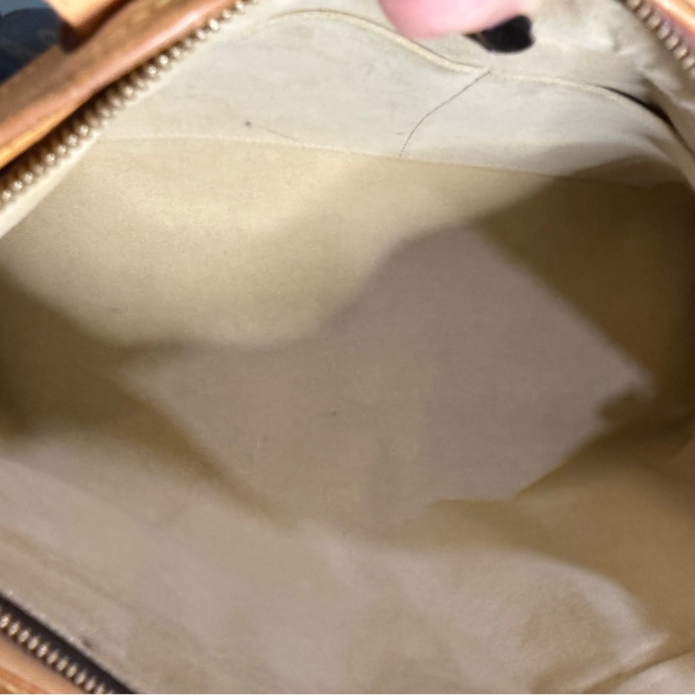 ❌SOLD❌Louis Vuitton Monogram Boétie GM Vintage Satchel • 2009 • Clean Interior - Picture 12 of 17
